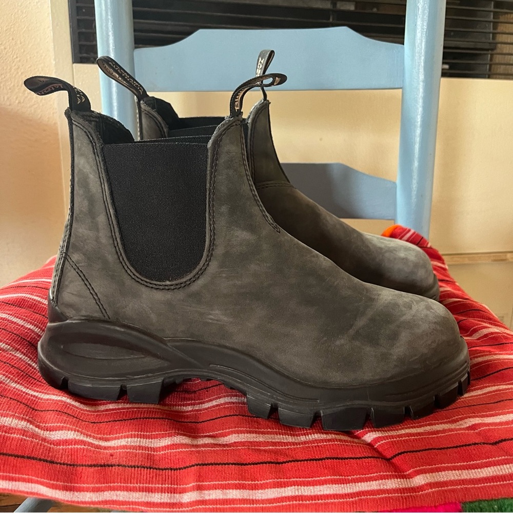 BLUNDSTONE LUG SOLE